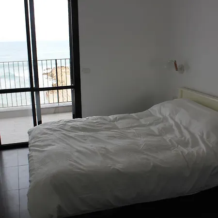 Beautiful Apartment On The First Line Of The Sea Haifa Esterno foto