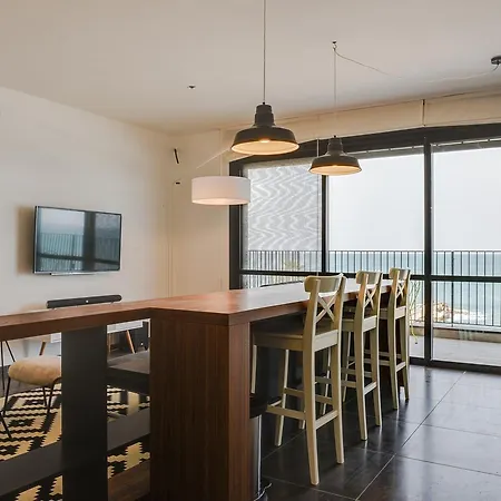 Beautiful Apartment On The First Line Of The Sea Haifa Esterno foto